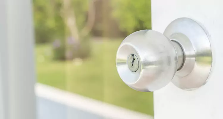Patio Door Mechanism Jammed in Bay Point, CA
